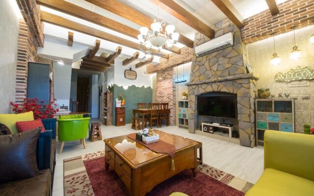 Yi Ho House B&B