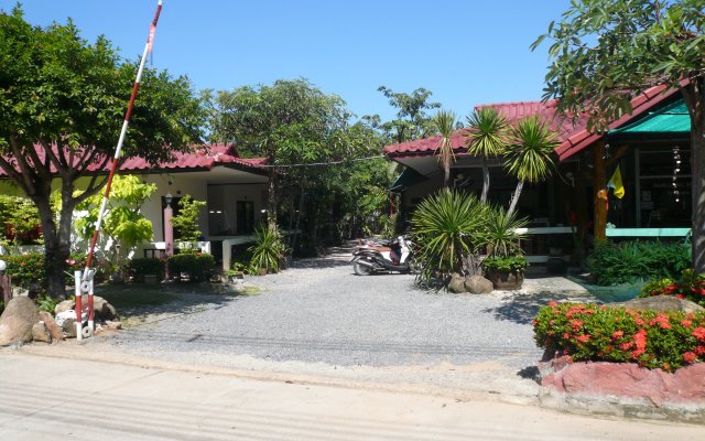 Baan Lamai Resort