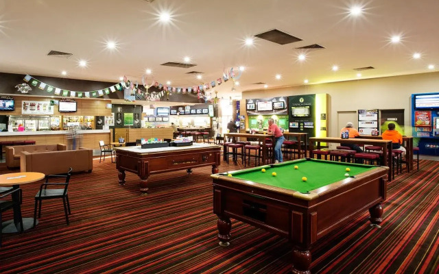Nightcap at Coolaroo Hotel