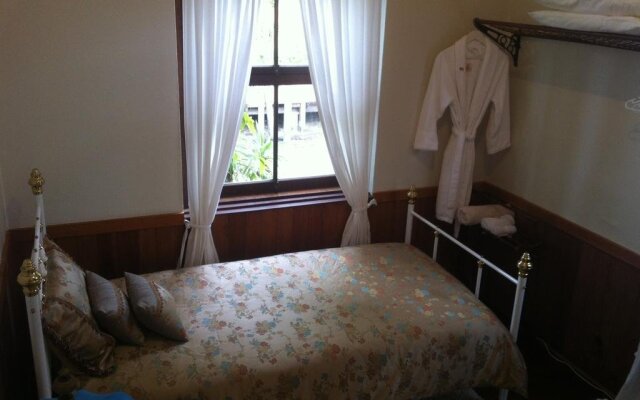 Celestial Dew Guest House, Day Spa, Retreat