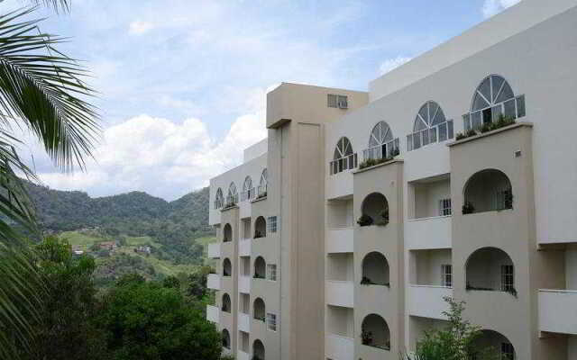 Avalon Grand Panama