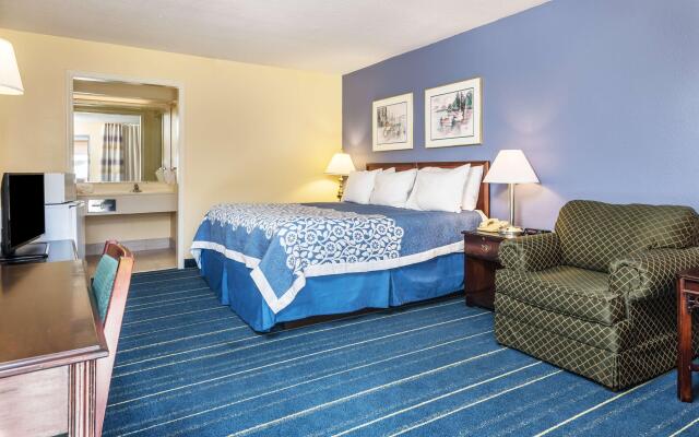 Days Inn by Wyndham South Hill