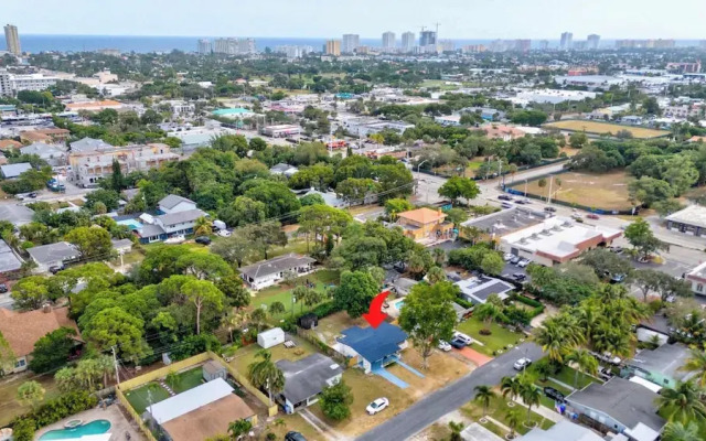 Pompano Beach Bungalow for 5!