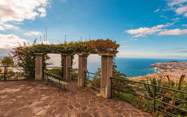 FLH Funchal Ocean View with Pool