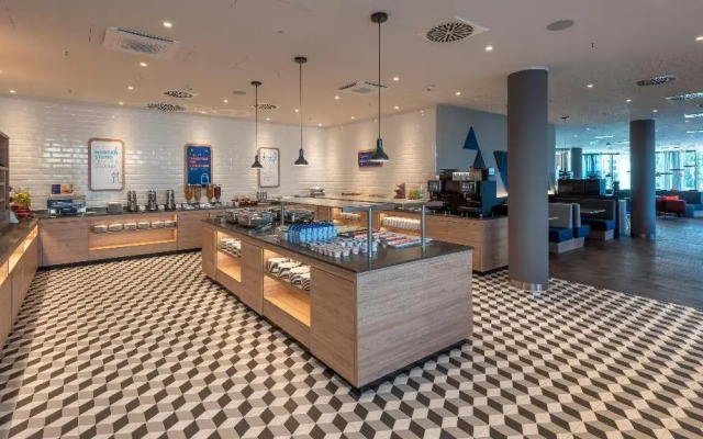 Holiday Inn Express Düsseldorf – Hauptbahnhof by IHG