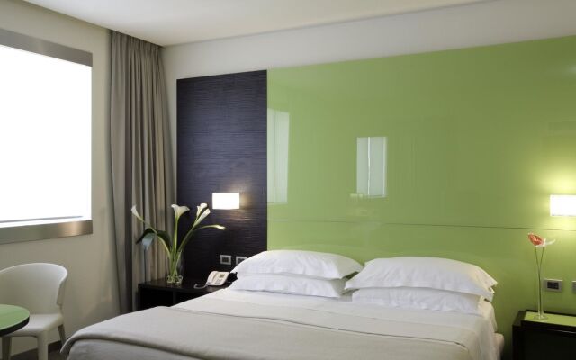 UNA HOTELS T Hotel Cagliari