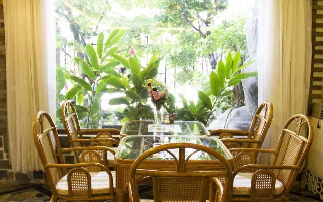 Spring Hotel