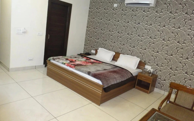 The Shradha Hotel