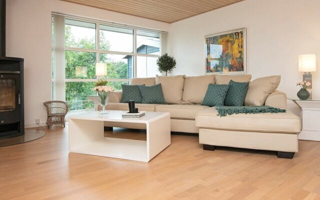 Alluring Holiday Home in Ebeltoft With Whirlpool