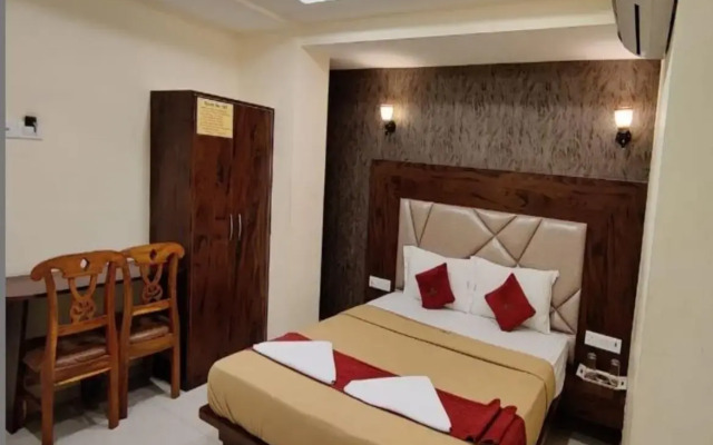 Hotel Samaira Residency