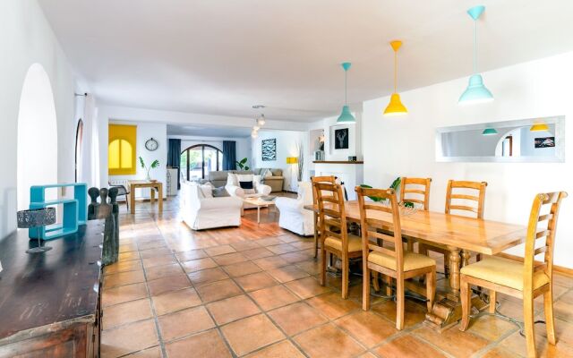 OleHolidays Villa Mediterranea Urbanizacion Sierra Blanca