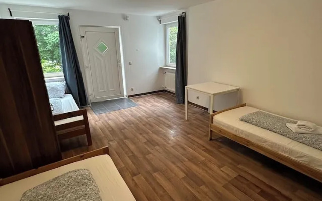 2-Rent Group Hostel Apartments HAN53