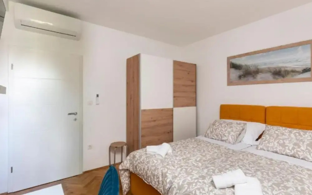 Charming Apartment Sant Elia
