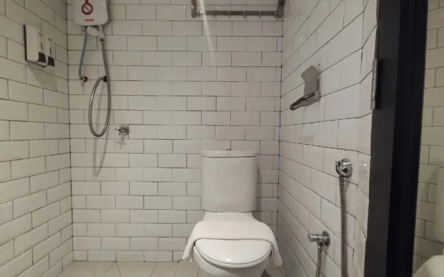 Smile Hotel Serdang South City