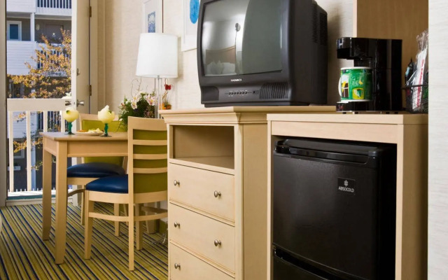 Surfside Hotel and Suites