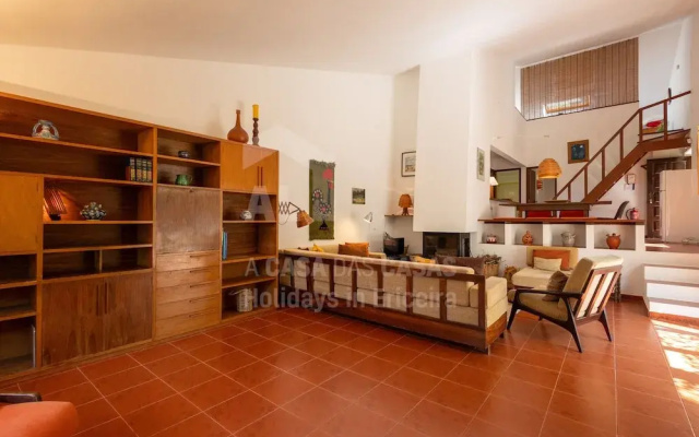 Casa Lantana by Acasadascasas
