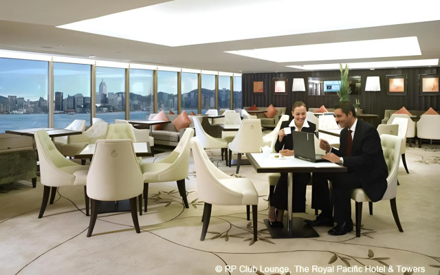 Royal Pacific Hotel (Chalet)