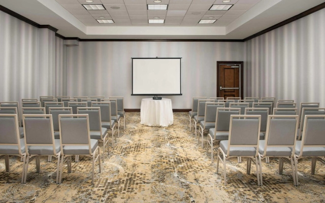 Embassy Suites by Hilton Dulles North Loudoun