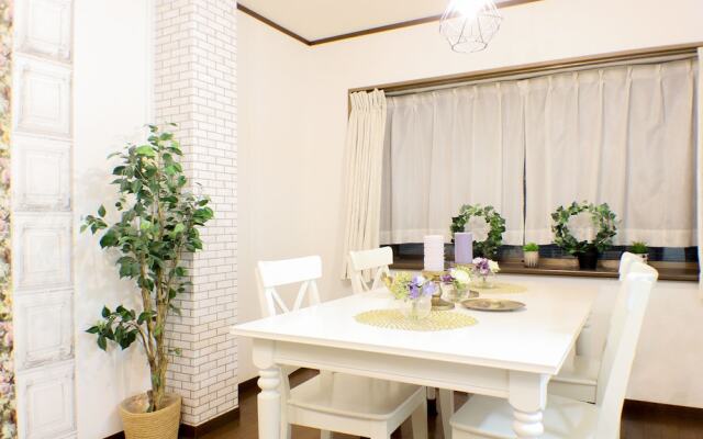 Gold House Namba Minami