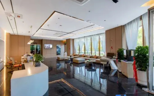 Yaduo Hotel (Wenming Road Binhe Qingcheng Branch)