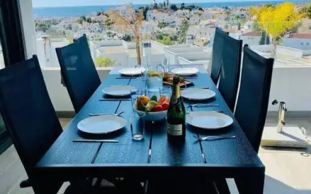 Royal Palm 22 Luxurious 3 Bedroom Penthouse