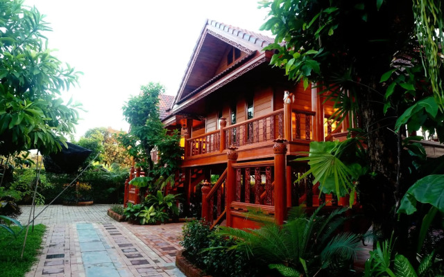 Ruenthai Boutique