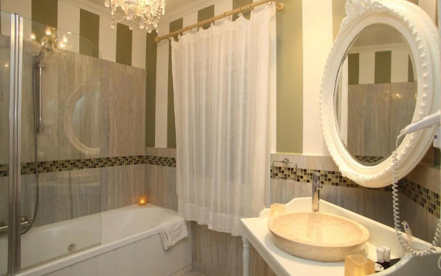 The Aigli 1800 Boutique Hotel