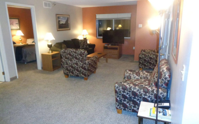Riverview Suites