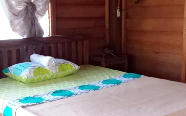 Babak Bungalows Surf and Yoga Resort