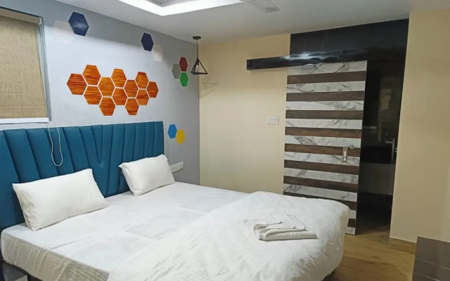 Goroomgo Santosh Inn Puri
