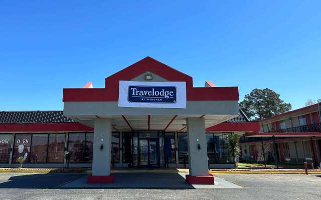 Travelodge by Wyndham Lumberton