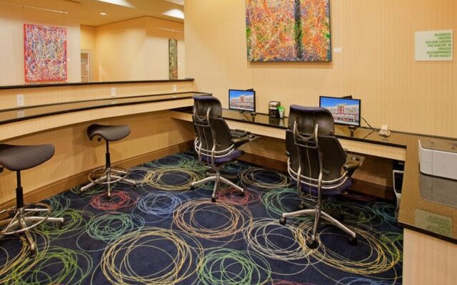 Holiday Inn Omaha Downtown - Waterpark by IHG