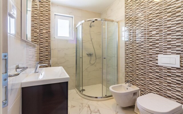 Nice Home in Medulin With Wifi and 3 Bedrooms