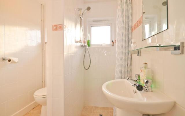 18 Tollgate Cottages