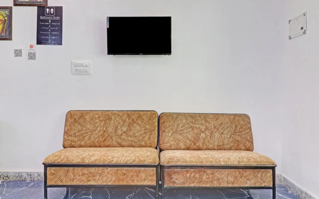 OYO Flagship 702723 The Grand Cosmos