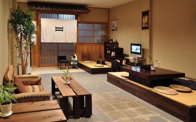 SUZUKI GUESTHOUSE - Hostel