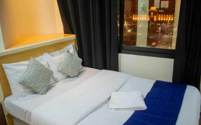 OYO 1118 Sharjah Plaza Hotel