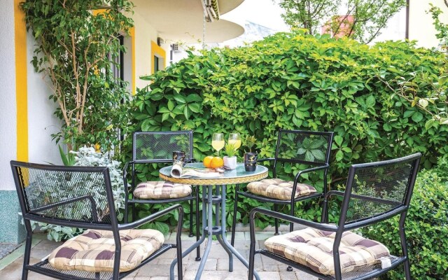 Awesome Apartment in Makarska With 1 Bedrooms and Wifi
