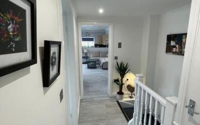 Large 1 bedroom Apartment Chester, Hoole Sleeps 4.