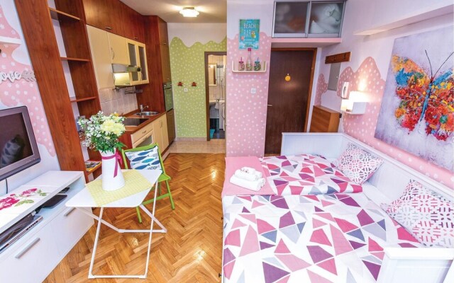 Nice Apartment in Crikvenica With Wifi