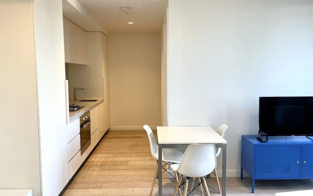 Readyset Apartments at Empire