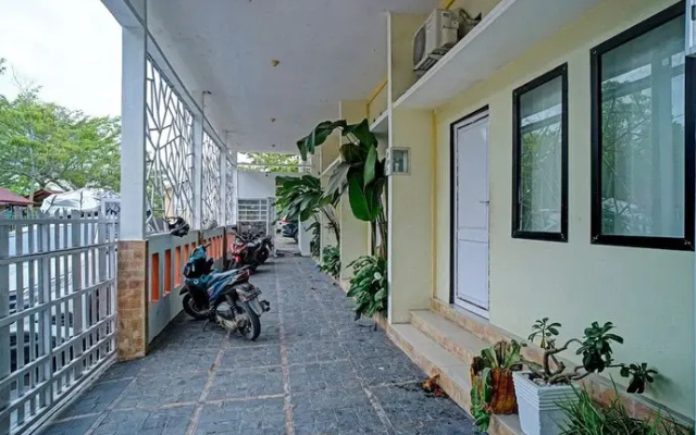 OYO 90979 Ryfana Residence Syariah