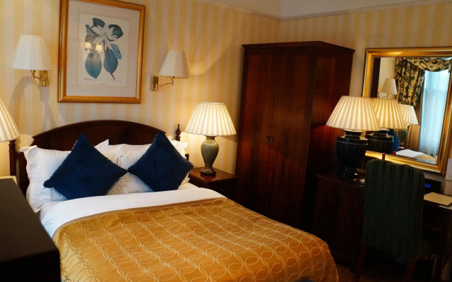 Colonnade Hotel London