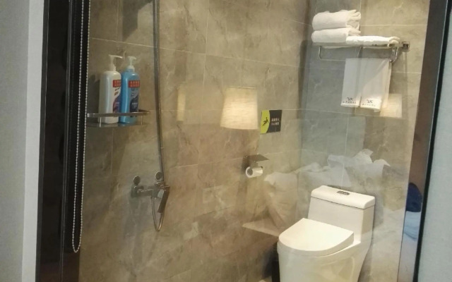 Weijing Zhouji Hotel