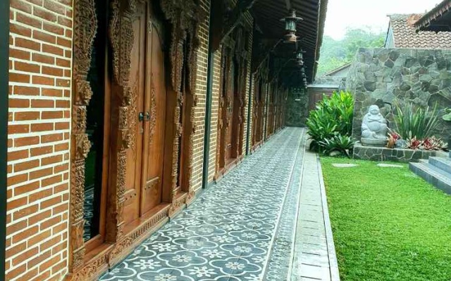 Villa Griya Vina