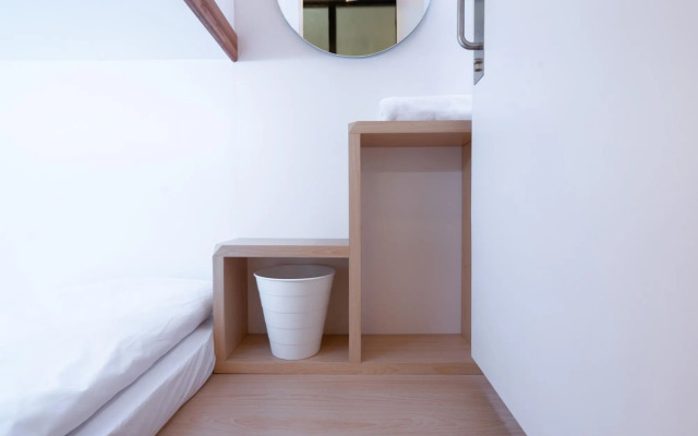 Bobobox Pods Alun Alun