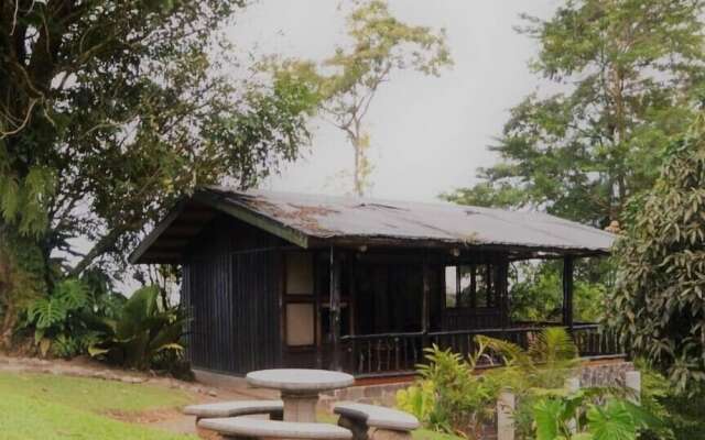 Epic Adventure Lodge