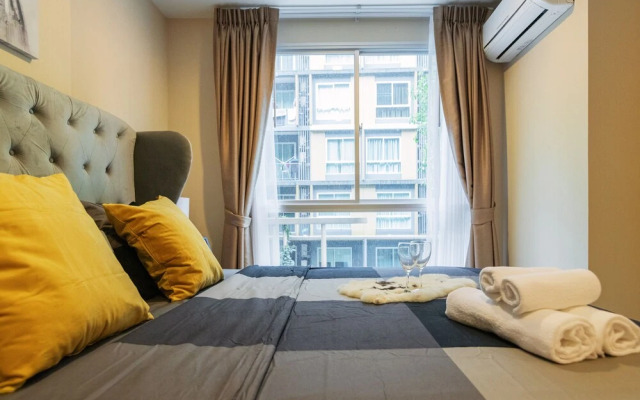 Near BK University Quiet Condo in Rama4 bkb141