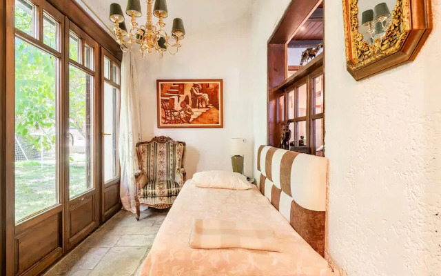 Estate Villa OINOI with Pool