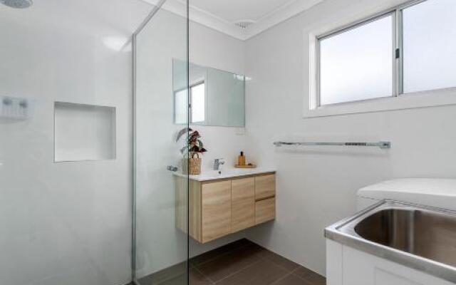 Sea View, 3 Hodgson Street